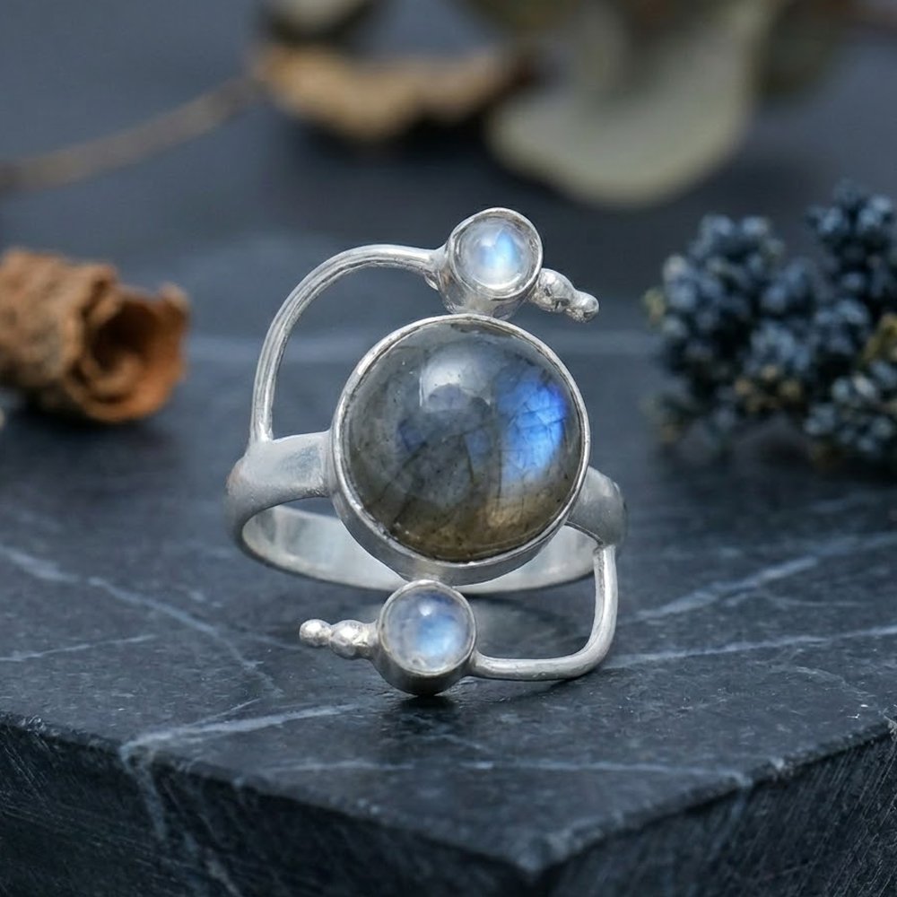 Natural Labradorite Silver Ring with Iridescent Flash